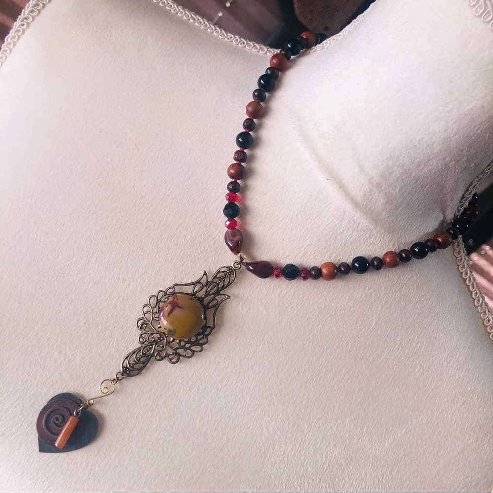 Handcrafted genuine stone mookaite black onyx beaded necklace